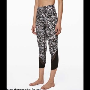 Lululemon Wunder Under Crop II *Roll Down Scallop